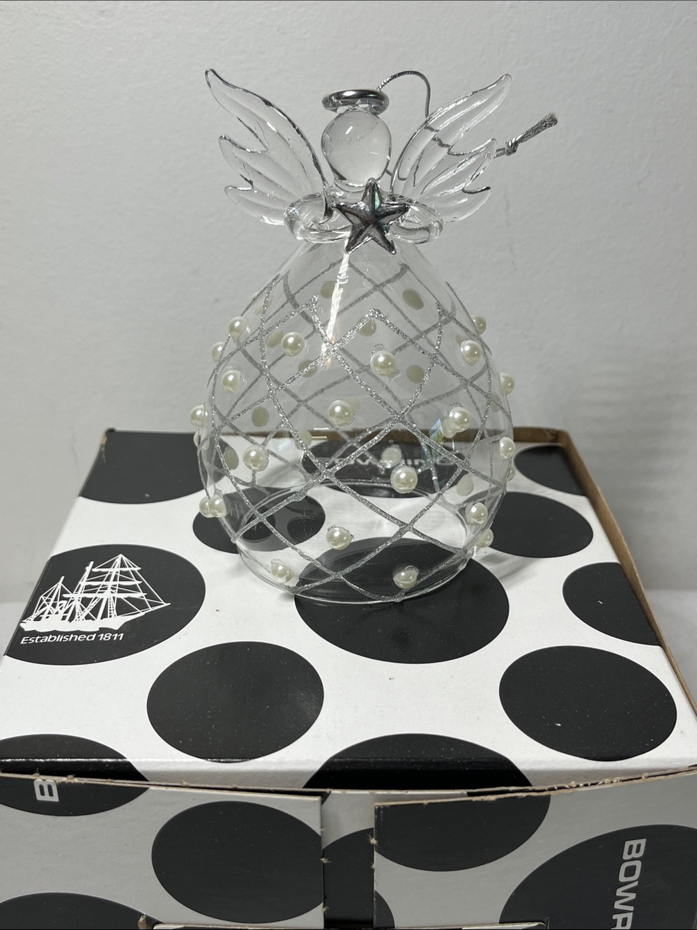 New BOWRING Glass Angel Ornament with Pearled Lattice
PERFECT GIFT!